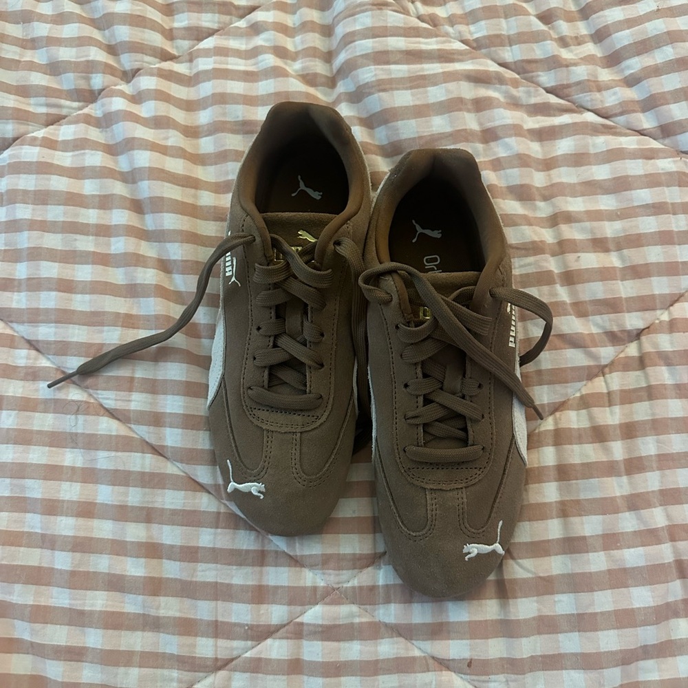 Puma Women's Brown Sneakers